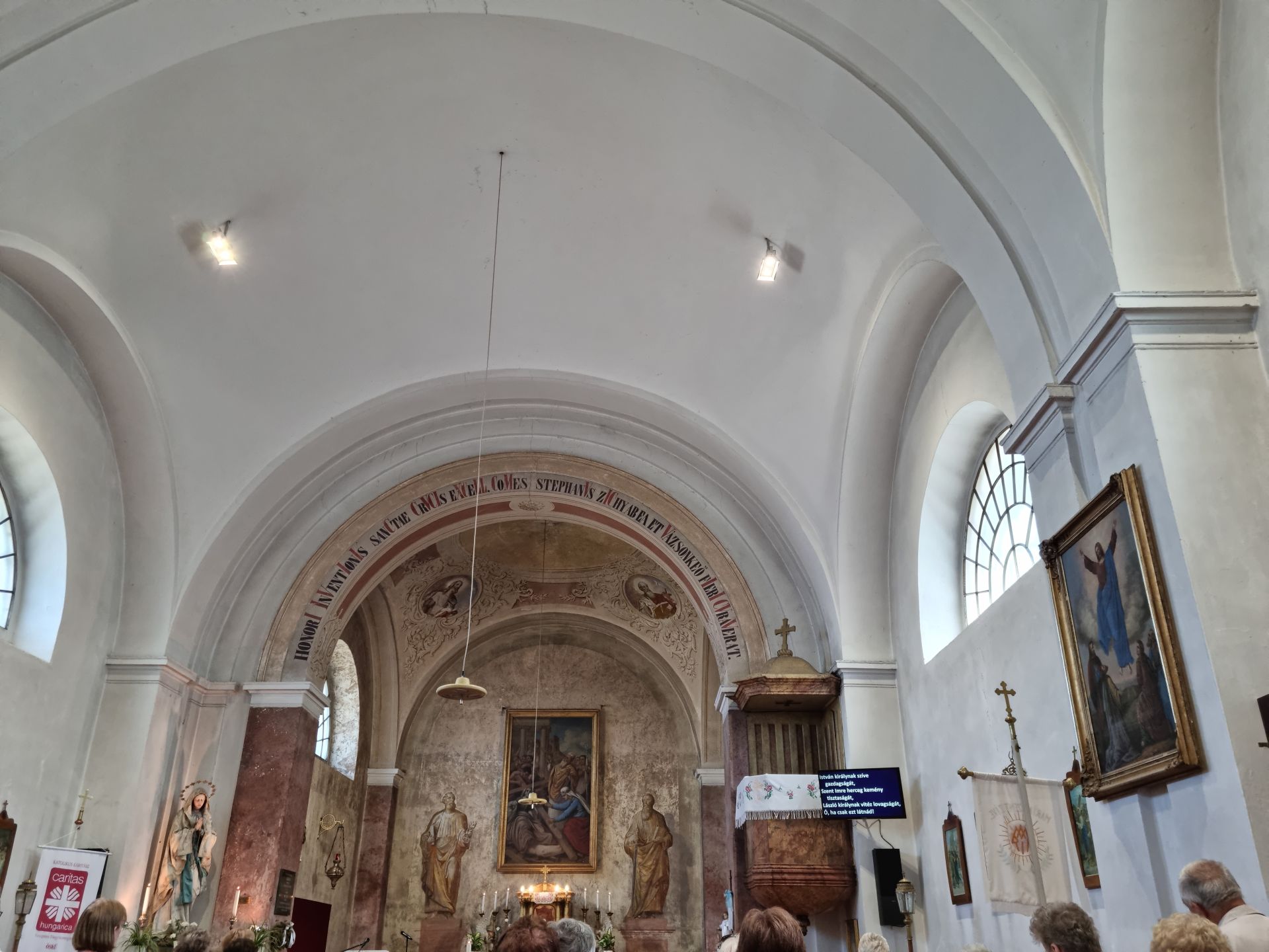 20230702 104447 a templomban