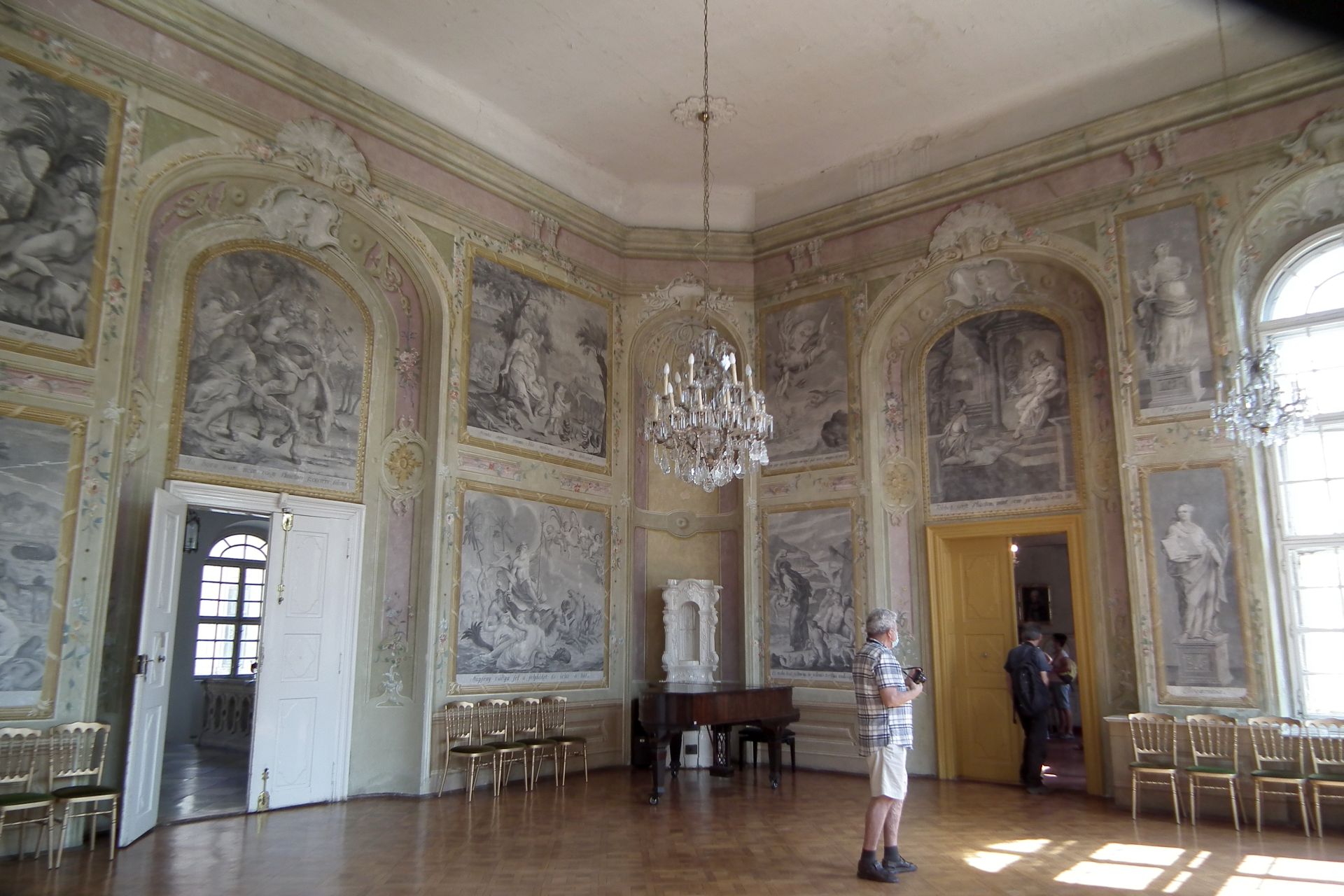 DSCF5025 diszterem 2