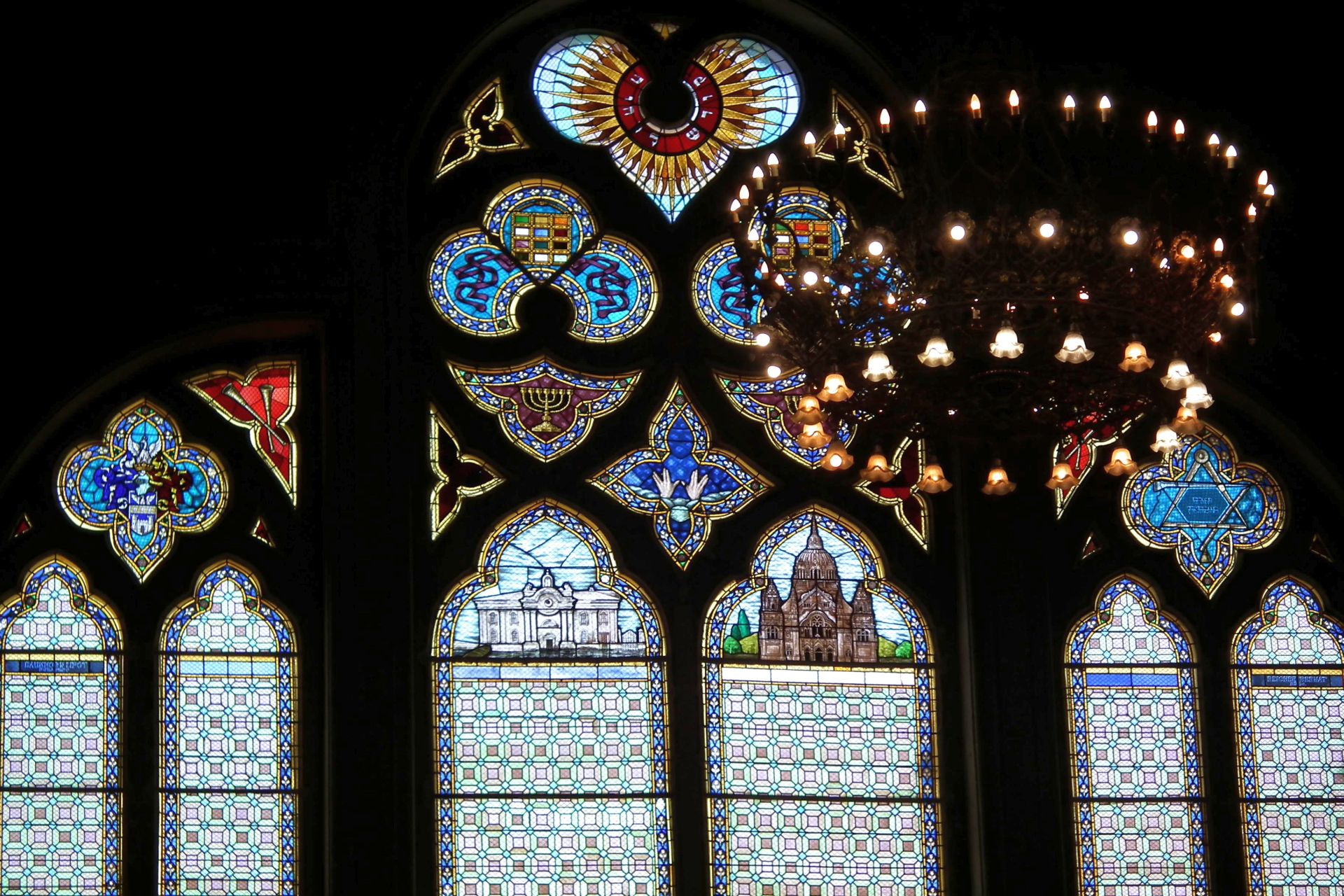 Híres épületek: Szeged 12 DSCF6240 Uj zsinagoga ablakai2