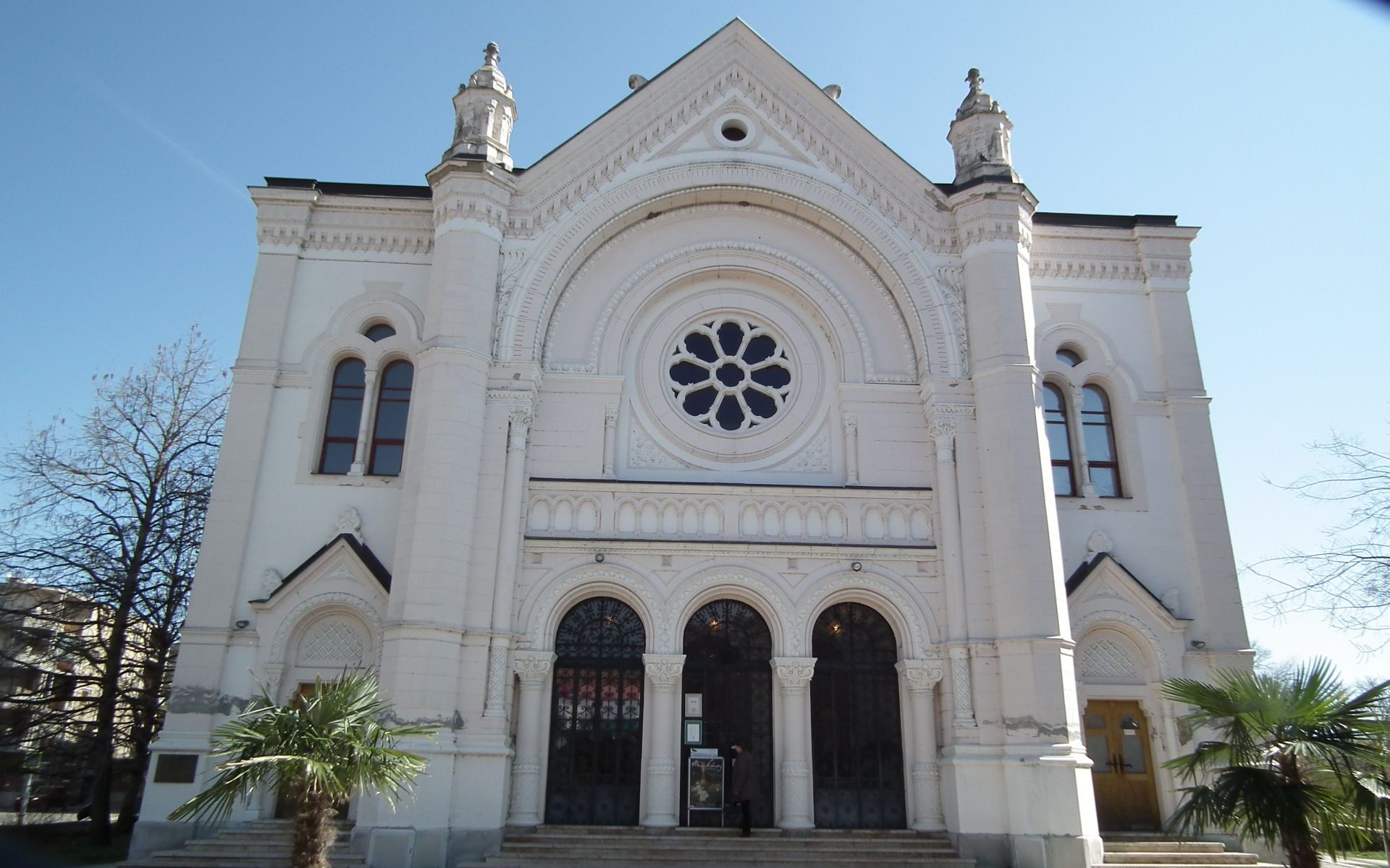 DSCF1133 fohomlokzat 2