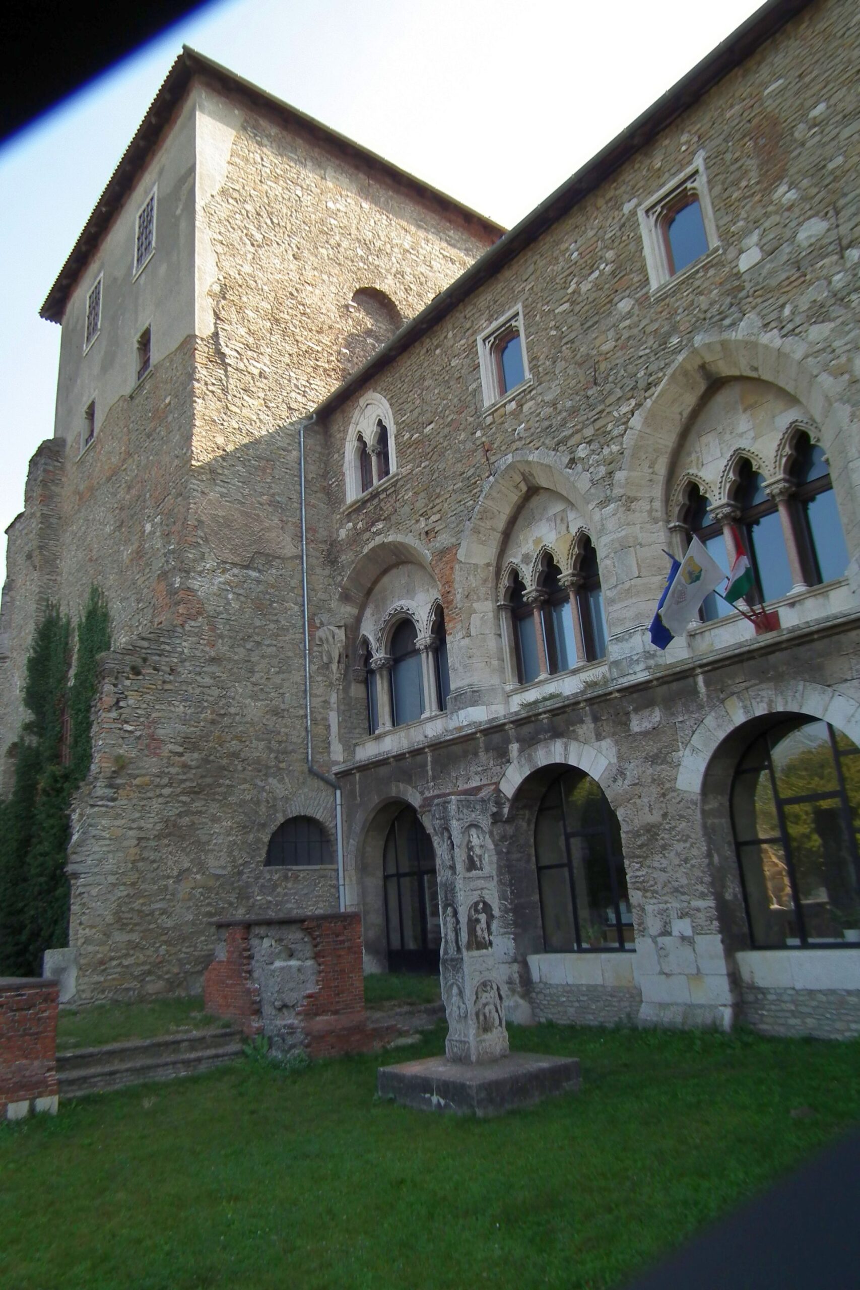 DSCF4010 var reszlet 2 scaled