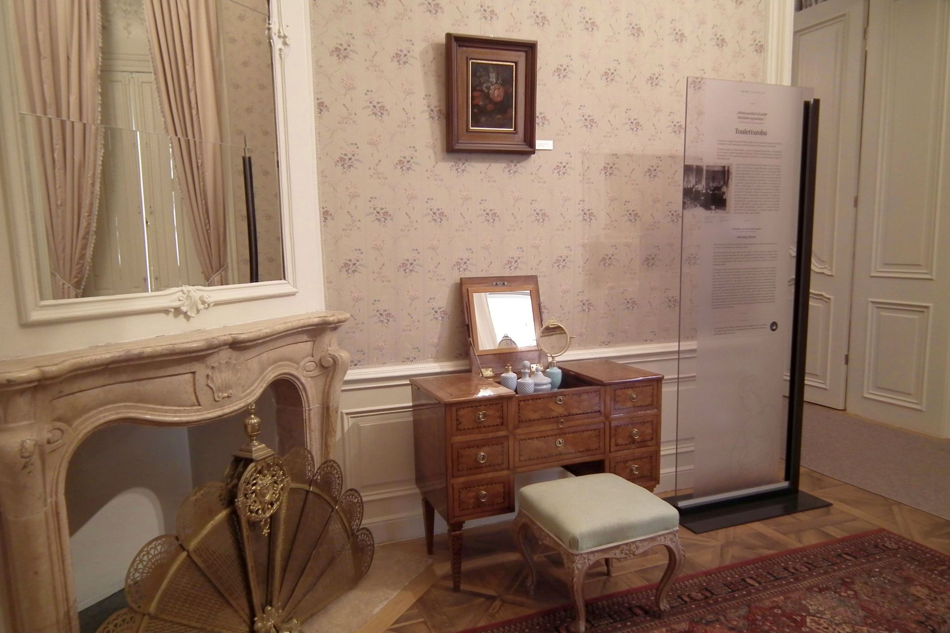 DSCF5976 grofnoi lakosztaly toalettszoba2