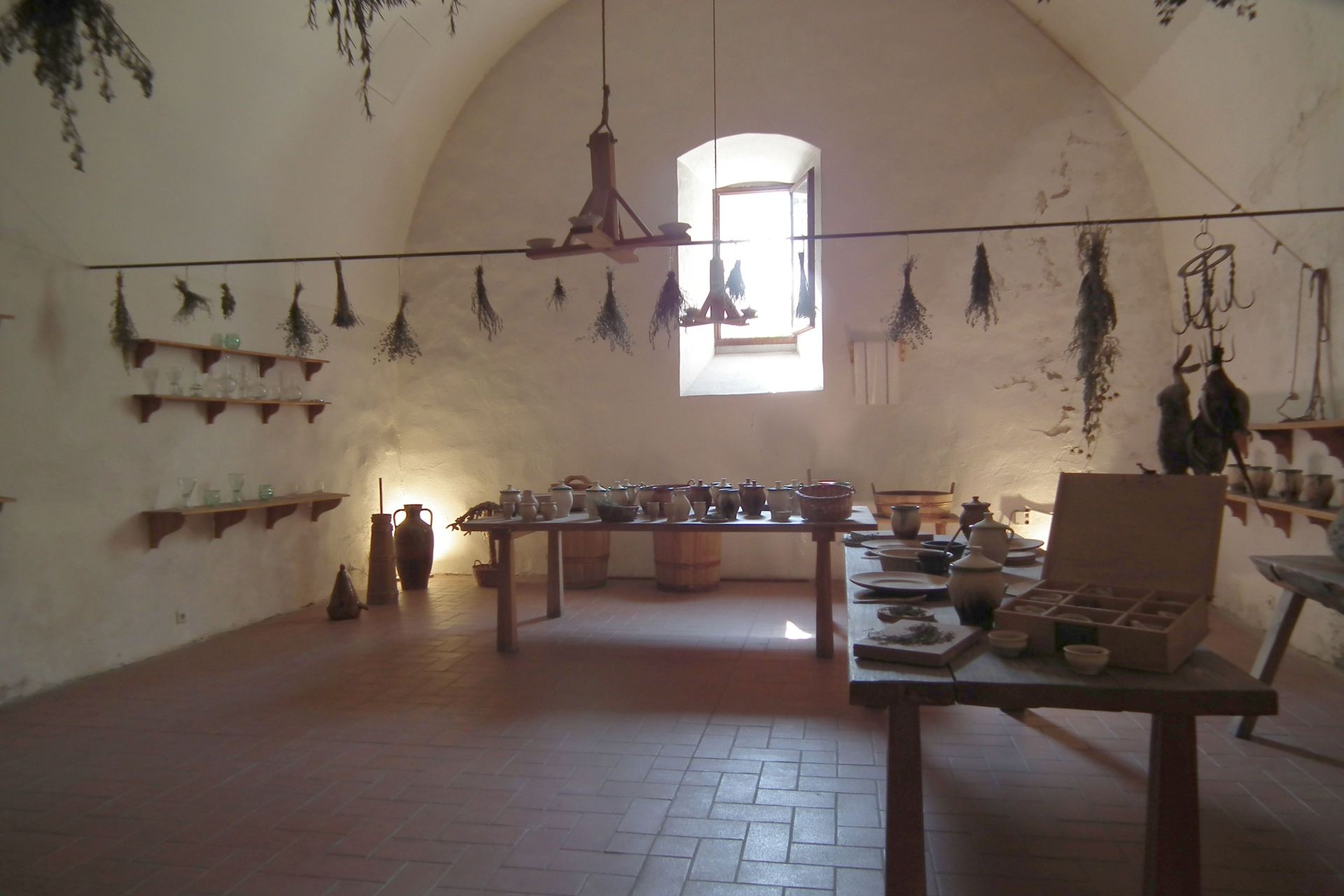 DSCF6109 Matyas korabeli konyha2