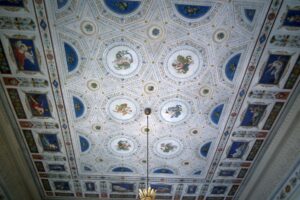 DSCF6500 Raffaello terem mennyezete2