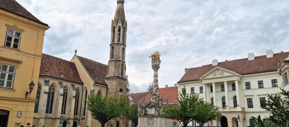 1. megérkeztés a Fő térre 2