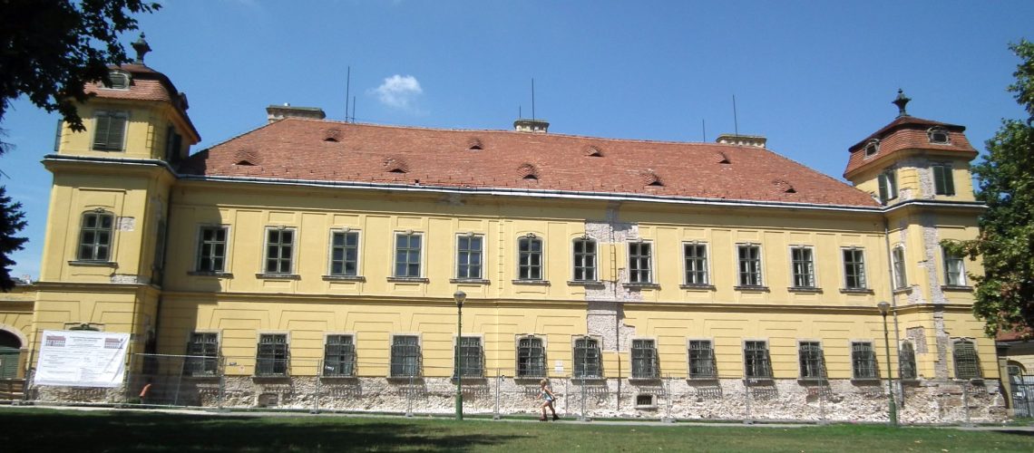 DSCF6842 a romos Esterházy kastély2